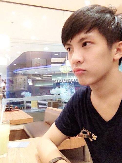 "เต๋า ภูศิลป์" นักร้องหมอลำที่หล่อที่สุดในประเทศไทย