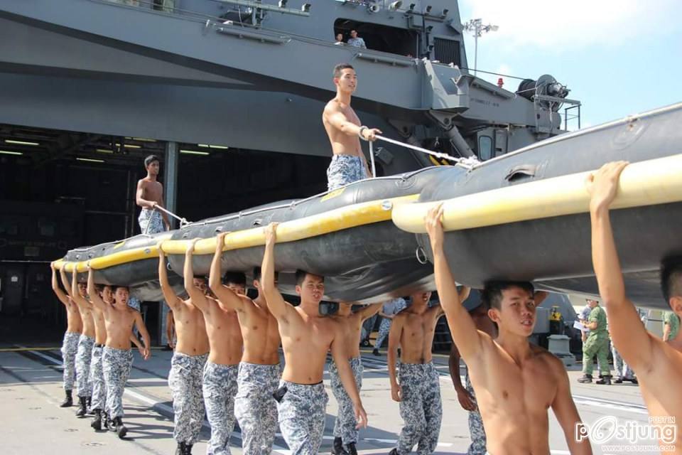 ถอดโชว์เรืองร่าง 746