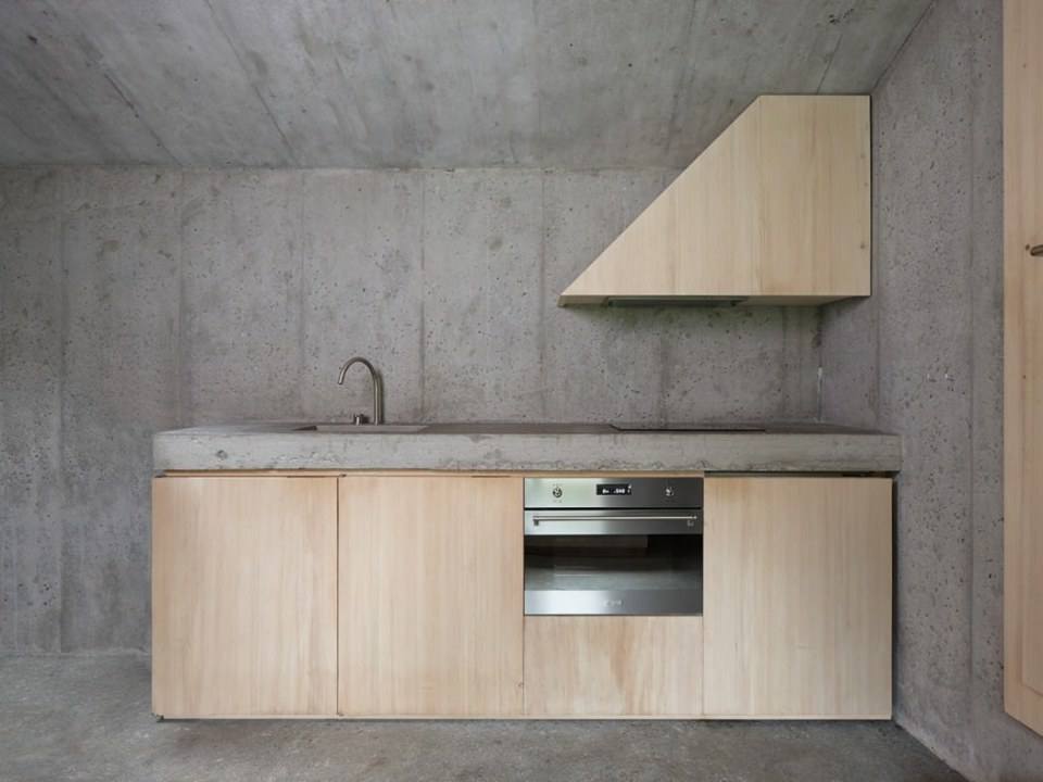 Refugi Lieptgas by Georg Nickisch and Selina Walder