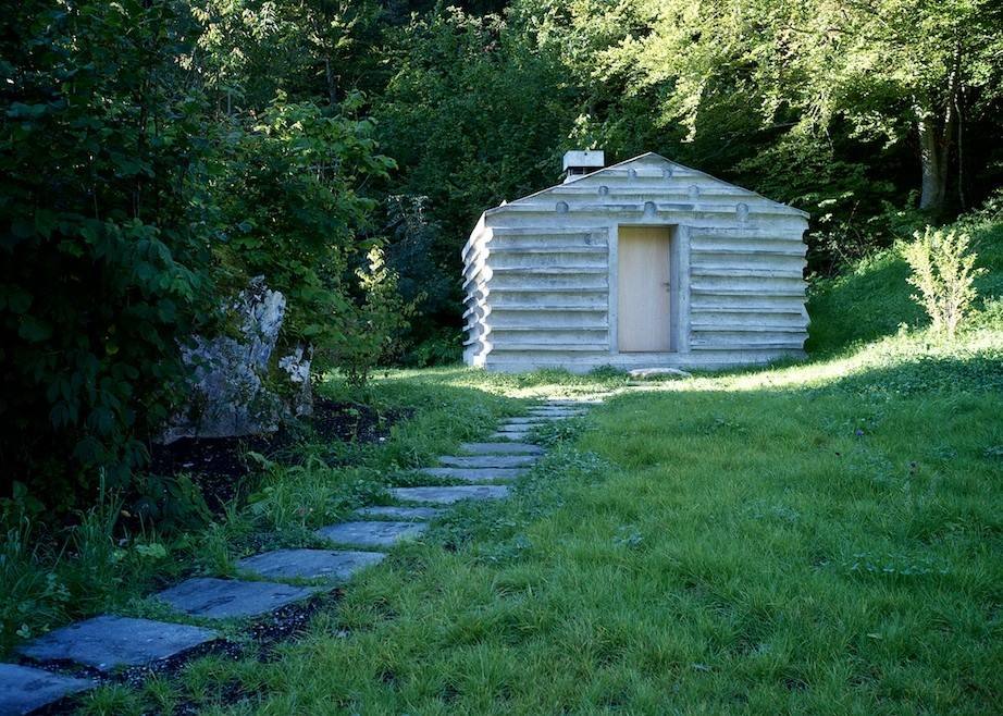 Refugi Lieptgas by Georg Nickisch and Selina Walder