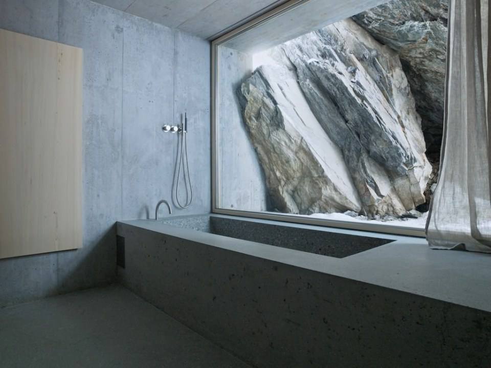 Refugi Lieptgas by Georg Nickisch and Selina Walder