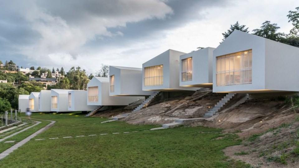 5 Houses by Carlos Alejandro Ciravegna