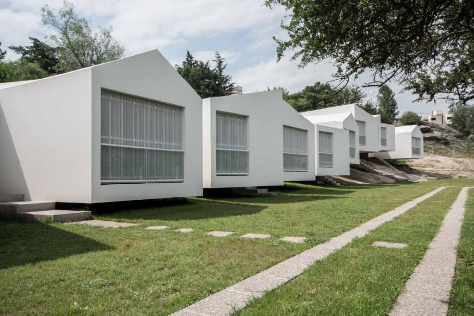 5 Houses by Carlos Alejandro Ciravegna