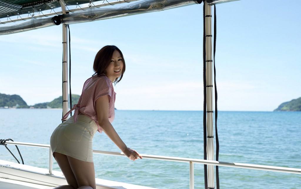 จูเลีย สาวเอวีญี่ปุ่นที่มีปัญหาหนักอกหนักใจที่สุด