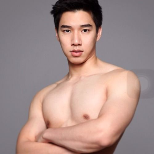 หนุ่มใสๆ