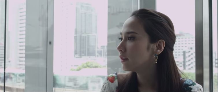#ซิงเกิลเลดี้ "อั้ม พัชราภา" สวยใสทะลุจอโรงภาพยนต์จริงๆ ต้อนรับวาเลนไทน์โสดอย่างสุข!!