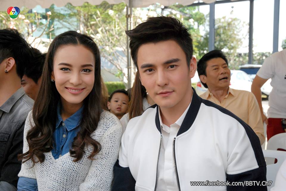 ธันวา-กรีน-เมฆ-พิม-วิน-ตูน นำทีมนักเเสดงคับคั่งบวงสรวงละคร "คู่ปรับฉบับหัวใจ"
