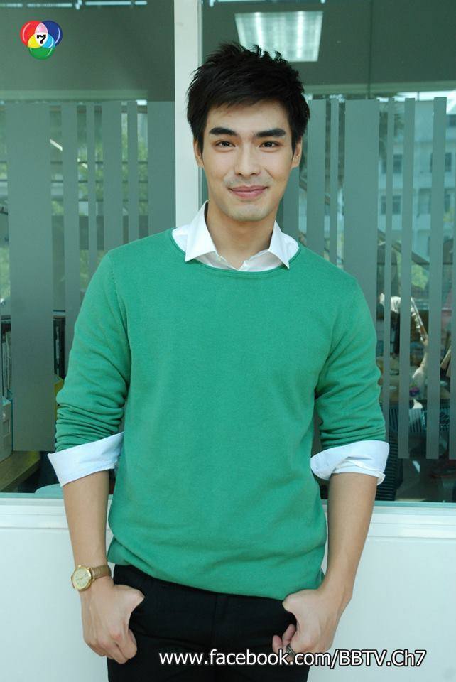 ธันวา-กรีน-เมฆ-พิม-วิน-ตูน นำทีมนักเเสดงคับคั่งบวงสรวงละคร "คู่ปรับฉบับหัวใจ"