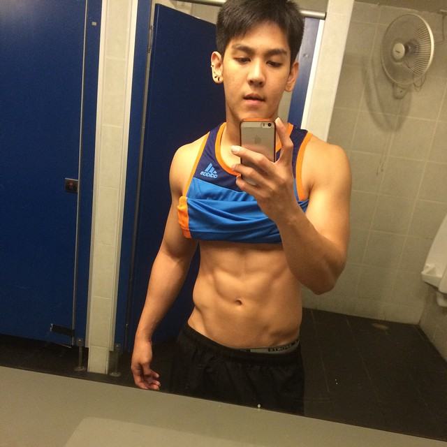 ขอเว้าค่อยๆข้อยมักเจ้าคนนี้ทังน่าฮักหุ่นดี,ธัญพิสิษฐ์ ไกรกังวาร (โฟร์ท) รด.เขาชนผี