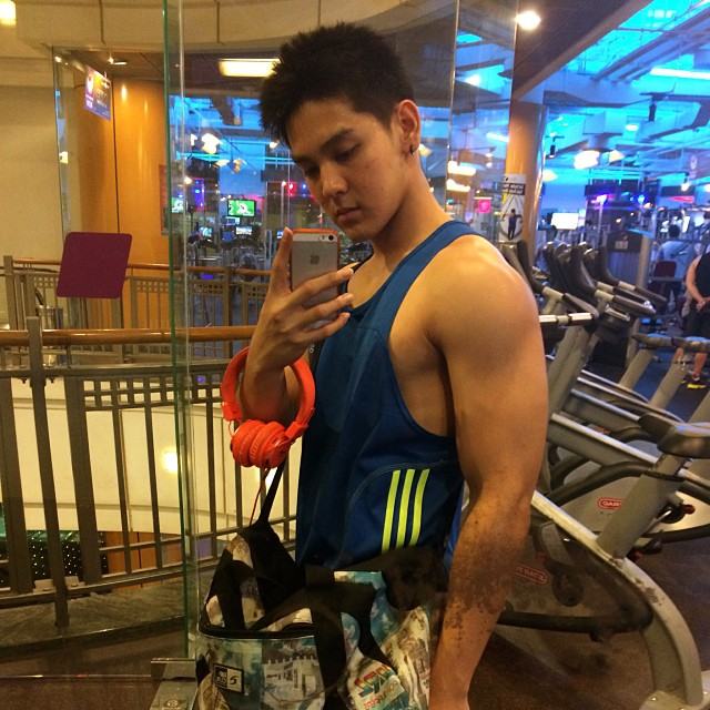 ขอเว้าค่อยๆข้อยมักเจ้าคนนี้ทังน่าฮักหุ่นดี,ธัญพิสิษฐ์ ไกรกังวาร (โฟร์ท) รด.เขาชนผี