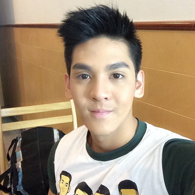 ขอเว้าค่อยๆข้อยมักเจ้าคนนี้ทังน่าฮักหุ่นดี,ธัญพิสิษฐ์ ไกรกังวาร (โฟร์ท) รด.เขาชนผี
