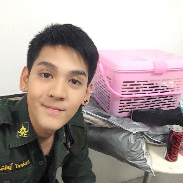 ขอเว้าค่อยๆข้อยมักเจ้าคนนี้ทังน่าฮักหุ่นดี,ธัญพิสิษฐ์ ไกรกังวาร (โฟร์ท) รด.เขาชนผี
