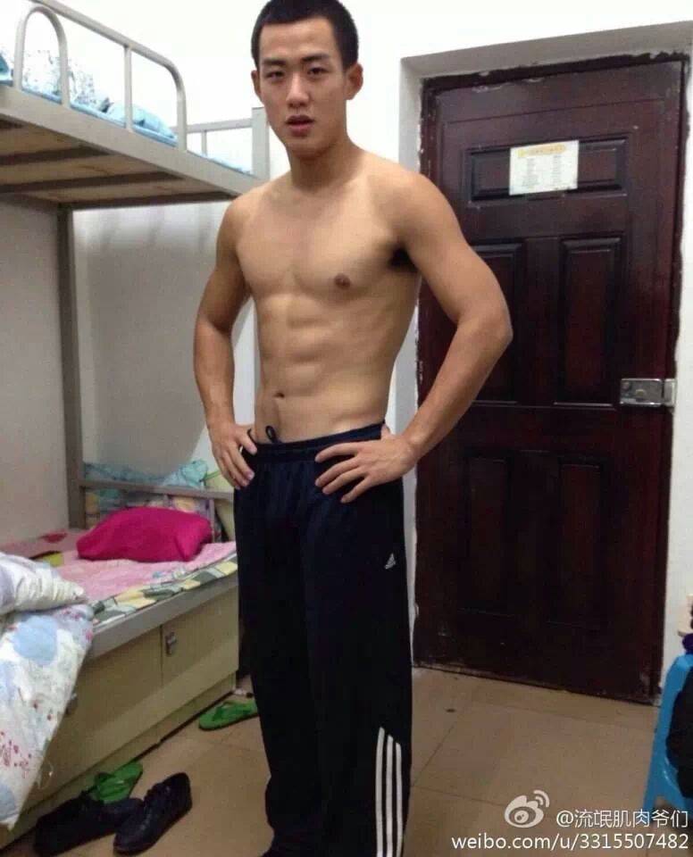 หนุ่มเซ็กซี่ @บารวี 379
