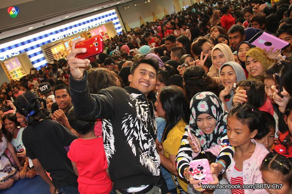 (เก็บตก) งาน 7HD FESTIVAL Road Show 2015 ถึงใจ-ถึงอารมณ์ หาดใหญ่ห้างเเตก!!