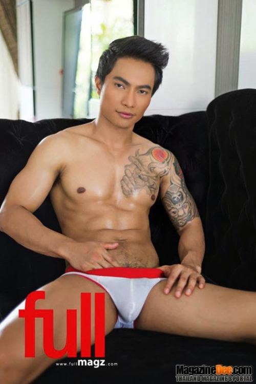 หนุ่มไทยจัดเต็ม 3