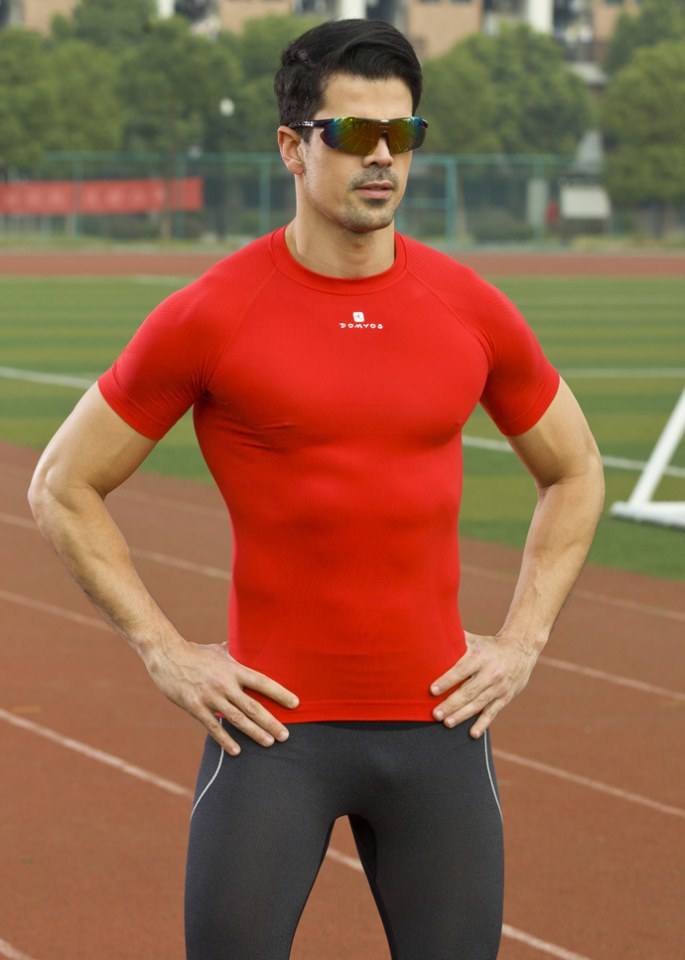 Male in LYCRA3