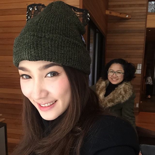 ซุปตาร์สาว "อั้ม พัชราภา" ควงหนุ่ม "เเอมป์ พิธาน" ไฮโซหมื่นล้านโชว์สวีทหวานไกลถึงญี่ปุ่น