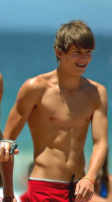 Boy on the Beach2