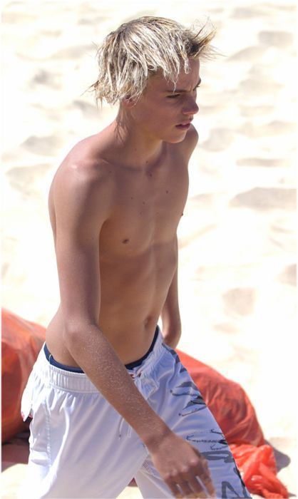 Boy on the Beach3