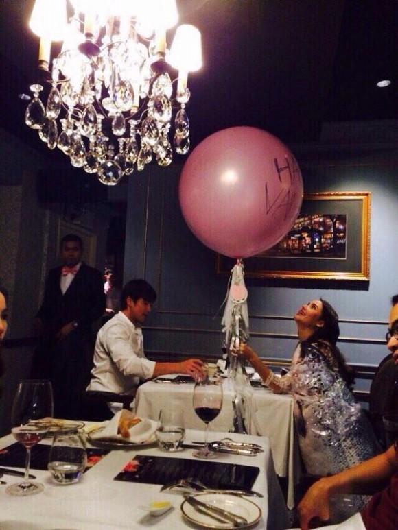 แชร์สนั่น!! รูปแอบถ่าย "ณเดชน์-ญาญ่า" ดินเนอร์หวานวาเลนไทน์
