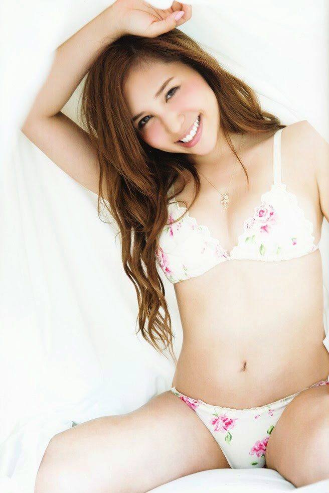 สาวๆโชว์ชุดชั้นในหวานแหวว