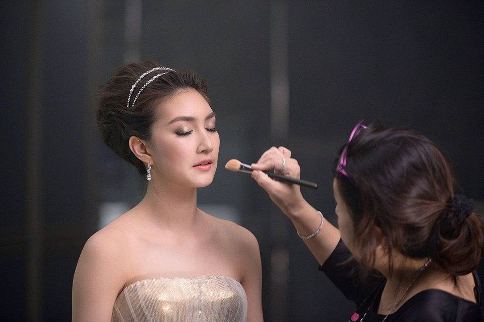 ♛เบื้องหลังโฆษณา มิสทิน "เเพนเค้ก เขมนิจ " ดีกรีนางเเบบโลก สวยสะพรึงดุจเจ้าหญิง♛