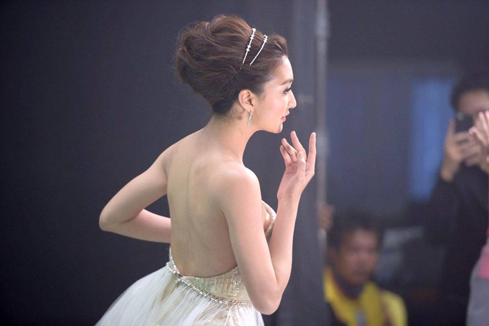 ♛เบื้องหลังโฆษณา มิสทิน "เเพนเค้ก เขมนิจ " ดีกรีนางเเบบโลก สวยสะพรึงดุจเจ้าหญิง♛
