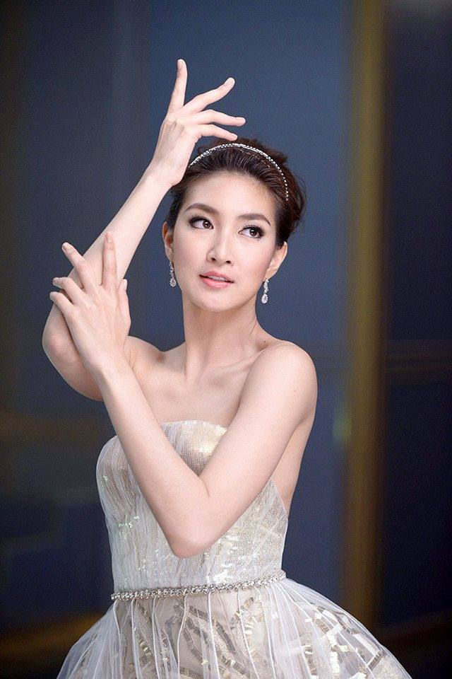 ♛เบื้องหลังโฆษณา มิสทิน "เเพนเค้ก เขมนิจ " ดีกรีนางเเบบโลก สวยสะพรึงดุจเจ้าหญิง♛