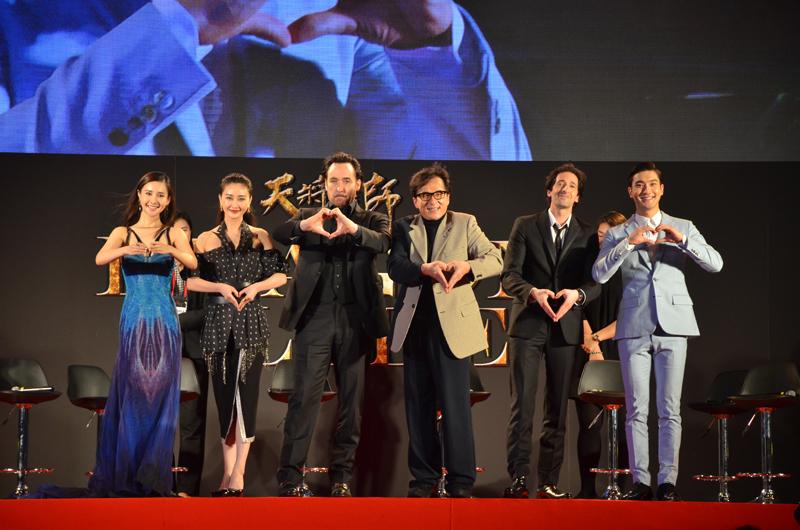 เก็บตก ซีวอน เดินพรมแดงงานเปิดตัว Dragon Blade