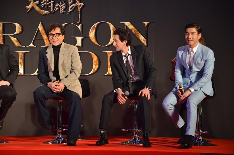เก็บตก ซีวอน เดินพรมแดงงานเปิดตัว Dragon Blade