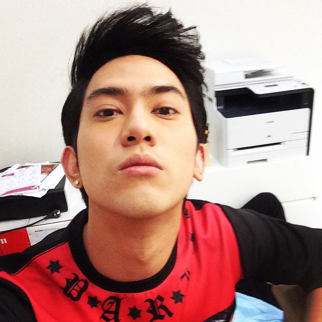 โอยฝันเฝื่องใจตุ๊มๆต่อมๆ แอบฮักเขาคนนี้เต็มๆจะเฮ็ดแนวใดดี[Mark Khanatsanan]
