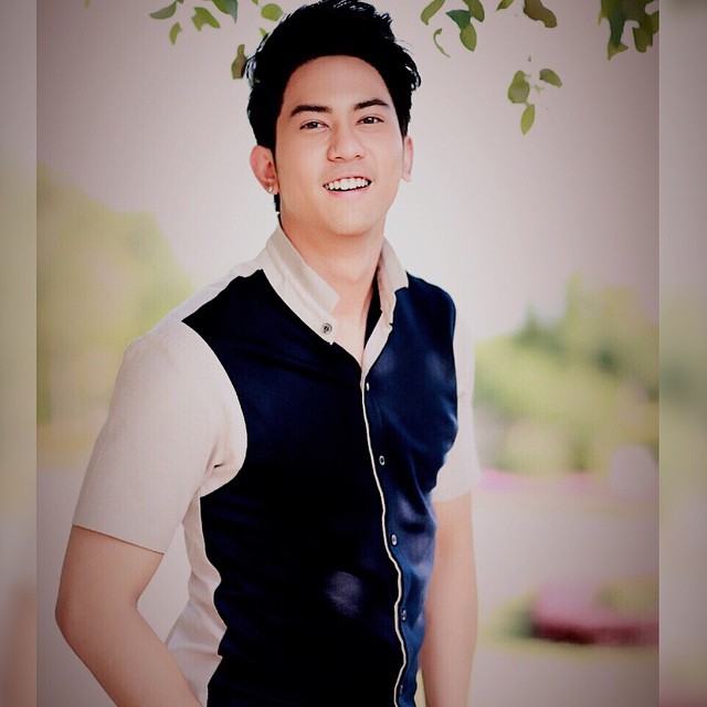 โอยฝันเฝื่องใจตุ๊มๆต่อมๆ แอบฮักเขาคนนี้เต็มๆจะเฮ็ดแนวใดดี[Mark Khanatsanan]
