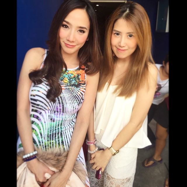 "อั้ม พัชราภา" กับเเฟนคลับน่ารักมากๆ!!