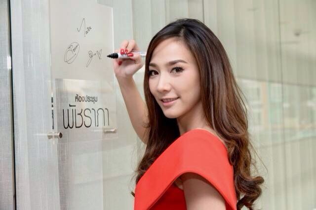 สาวอั้ม เริ่ดสุดขีด !