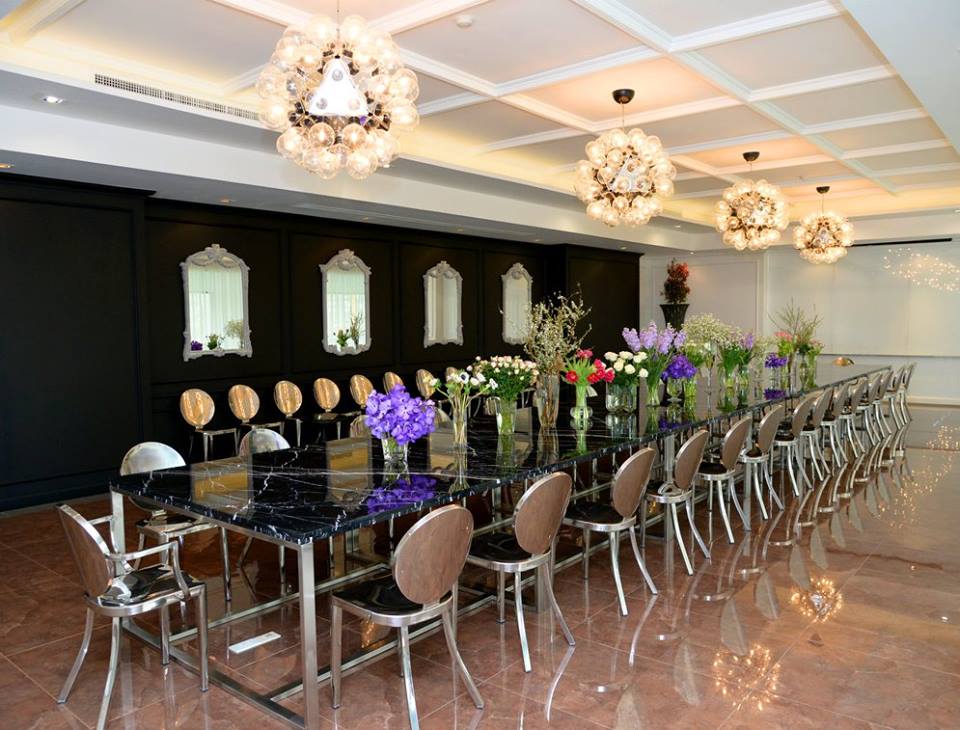 อั้ม...เปิดเเล้วห้องประชุม "พัชราภา" สวย หรู สมการรอคอย!!