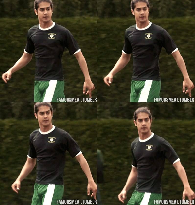 Avan Jogia นักแสดงจากหนังเกย์เรื่อง I Am Michael ...โชว์หล่อเป้าเด้งได้