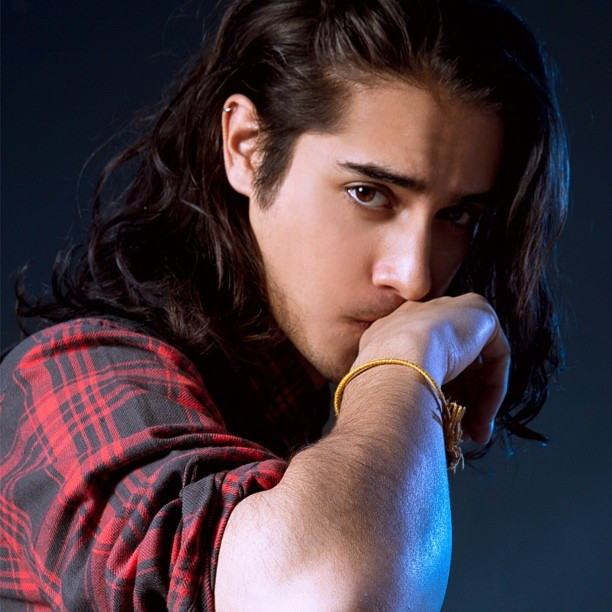 Avan Jogia นักแสดงจากหนังเกย์เรื่อง I Am Michael ...โชว์หล่อเป้าเด้งได้