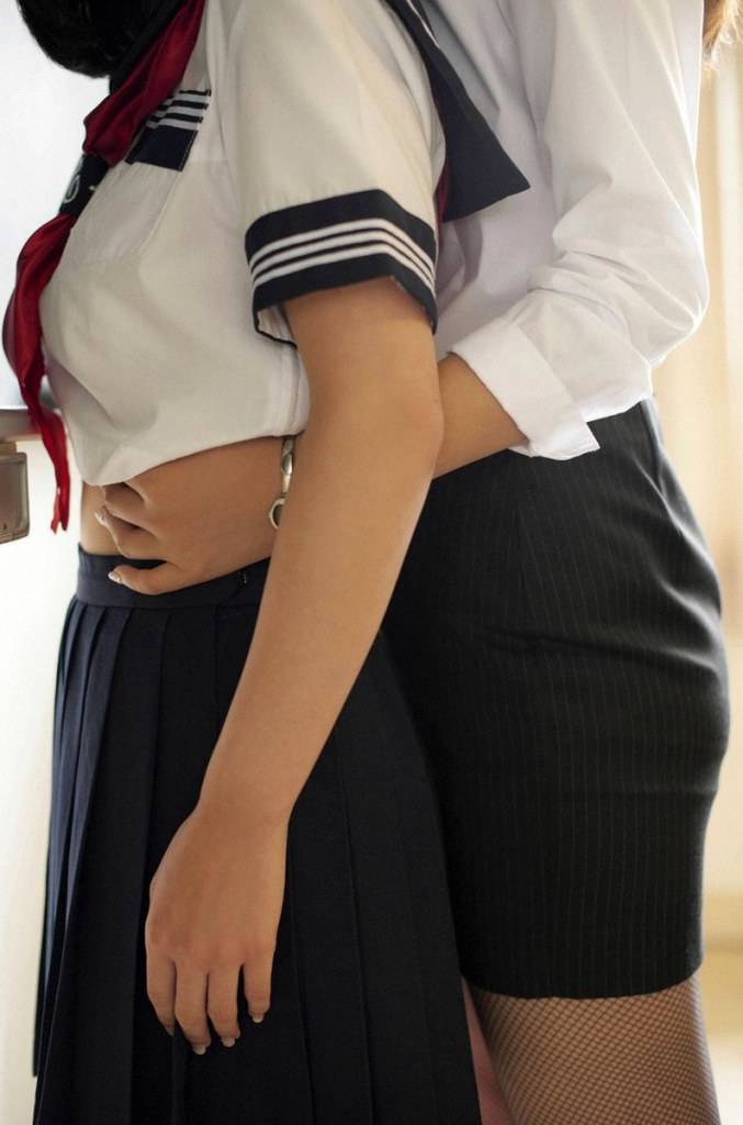 สาวๆหันมากินกันเอง