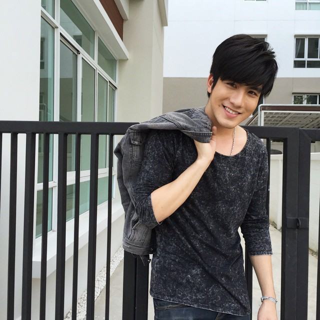 เข้ามาทังสองเลยเจ้า(เมฆ & วิคเตอร์ )