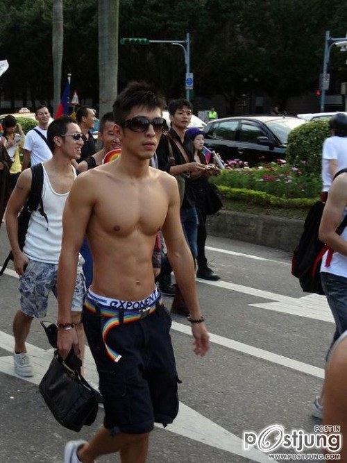 หล่อบ้างน่ารักบ้าง ๒๐