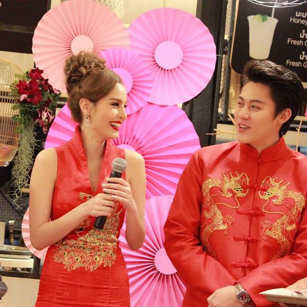 ขวัญ อุษามณี__งานตรุษจีน@ The Mall บางกะปิ [17/02/2015]