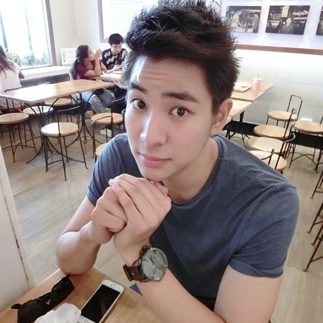 ช่วยดูหน่อย คิดว่าคนนี้เป็นปะ ???