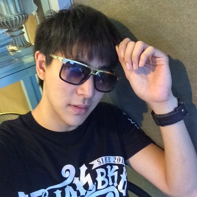 ช่วยดูหน่อย คิดว่าคนนี้เป็นปะ ???