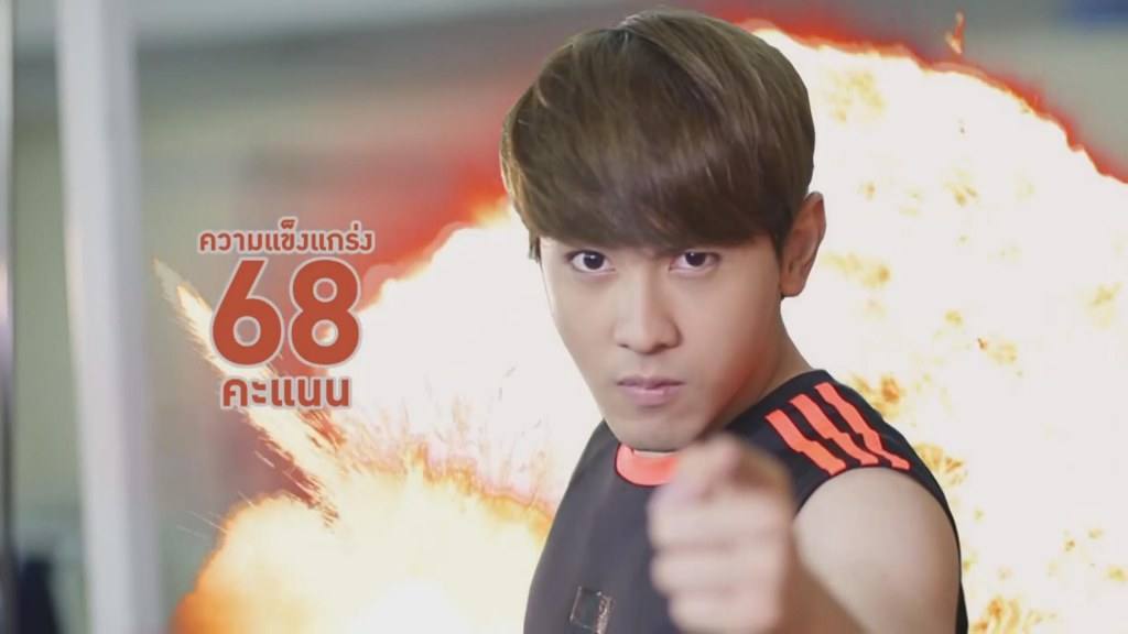 ได้ยินว่าล่ำขึ้นแต่ก็บ่ยอมโชว์ มีของดีแต่ก็เหมื่อนบ่มีข้อยละเสียด๊ายเสียดายน้ำลายย้อย"นัททิว ที่ฮัก"