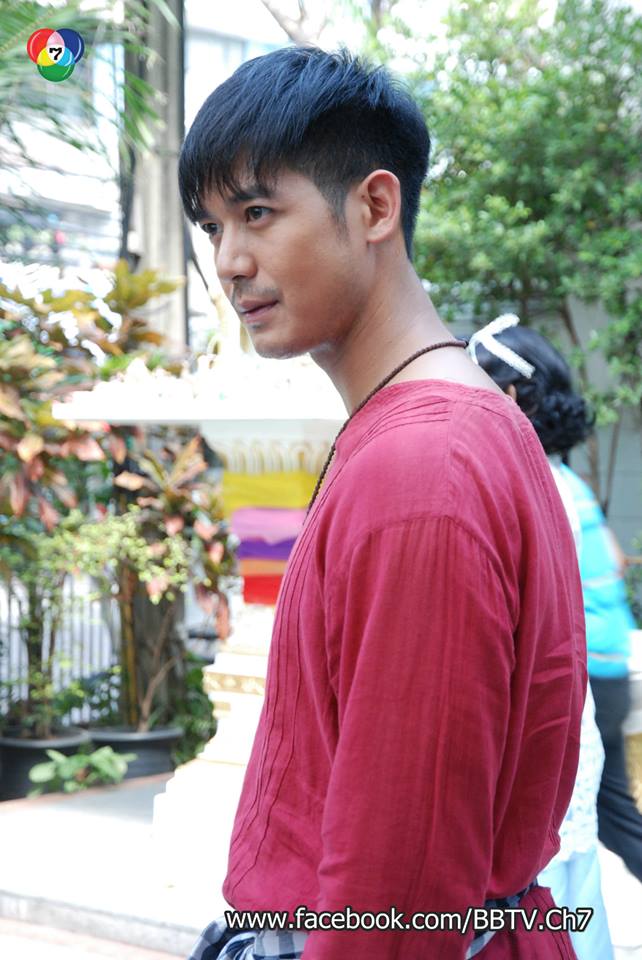 เวียร์+ปุ๊กลุ๊ค+ยุ้ย นำทีมนักเเสดงคับคั่งบวงสรวงละครโศกนาฏกรรมความรักชื่อดัง "เพื่อนเเพง"