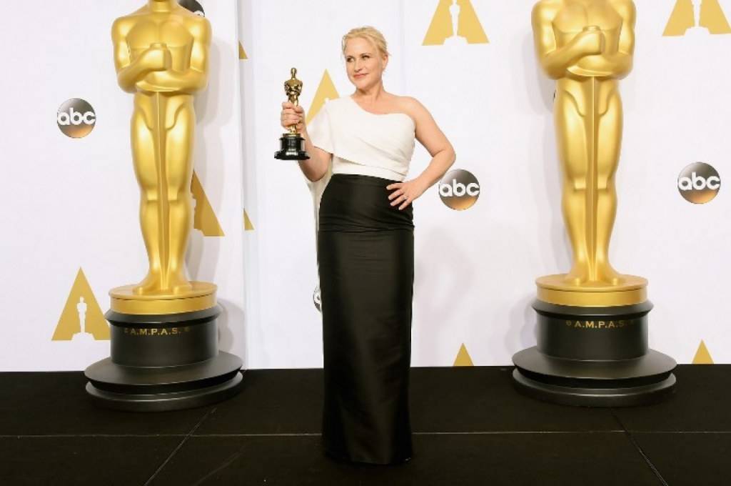 นางเลิศนะ Patricia Arquette ชอบชุดนาง...มันคล้ายมาก