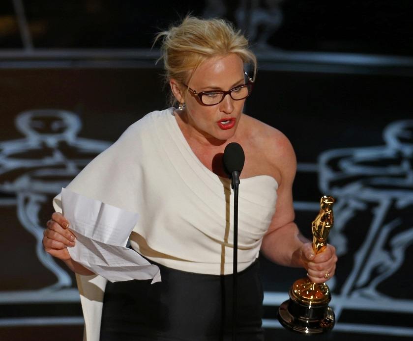 นางเลิศนะ Patricia Arquette ชอบชุดนาง...มันคล้ายมาก