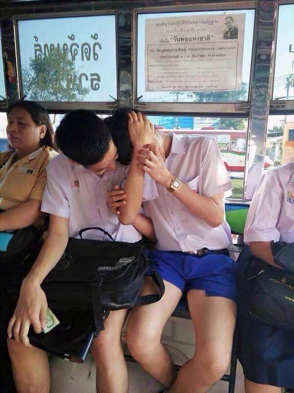 เด็กๆ รัก กๅน ^^