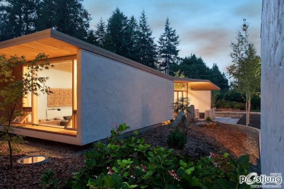 Brown Cabin by D&rsquo;arcy Jones Architecture