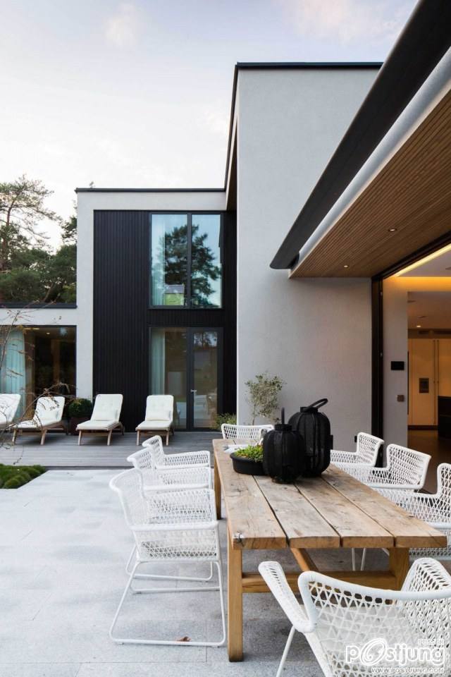 Villa J by Johan Sundberg